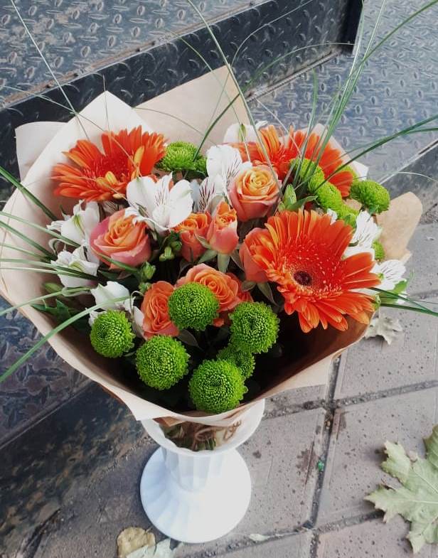 Букет цветов из: Герберы, Хризантемы, Альстромерии и Розы в Серышево