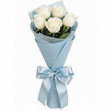 Букет 5 Белых роз Проуд в Серышево