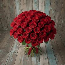 Букет 55 Красных роз Фридом #REPLACE_PRED# Серышево