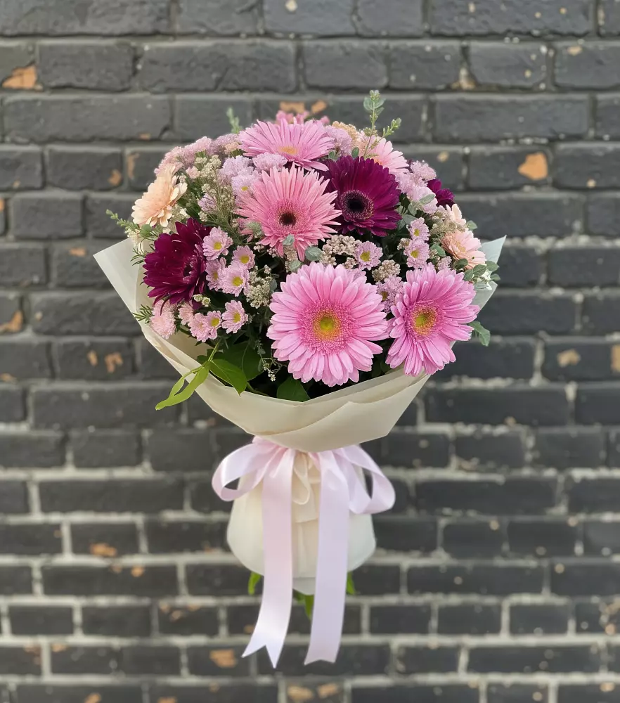 Букет цветов из: Герберы и Хризантемы в Серышево