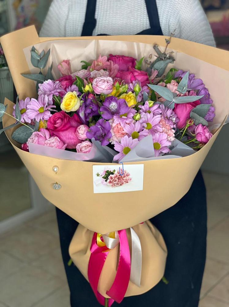 Букет цветов из: Хризантемы, Гвоздики и Альстромерии в Серышево