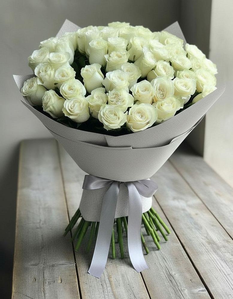 Букет 35 Белых роз в Серышево