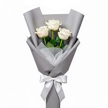 Букет 3 белые розы в Серышево