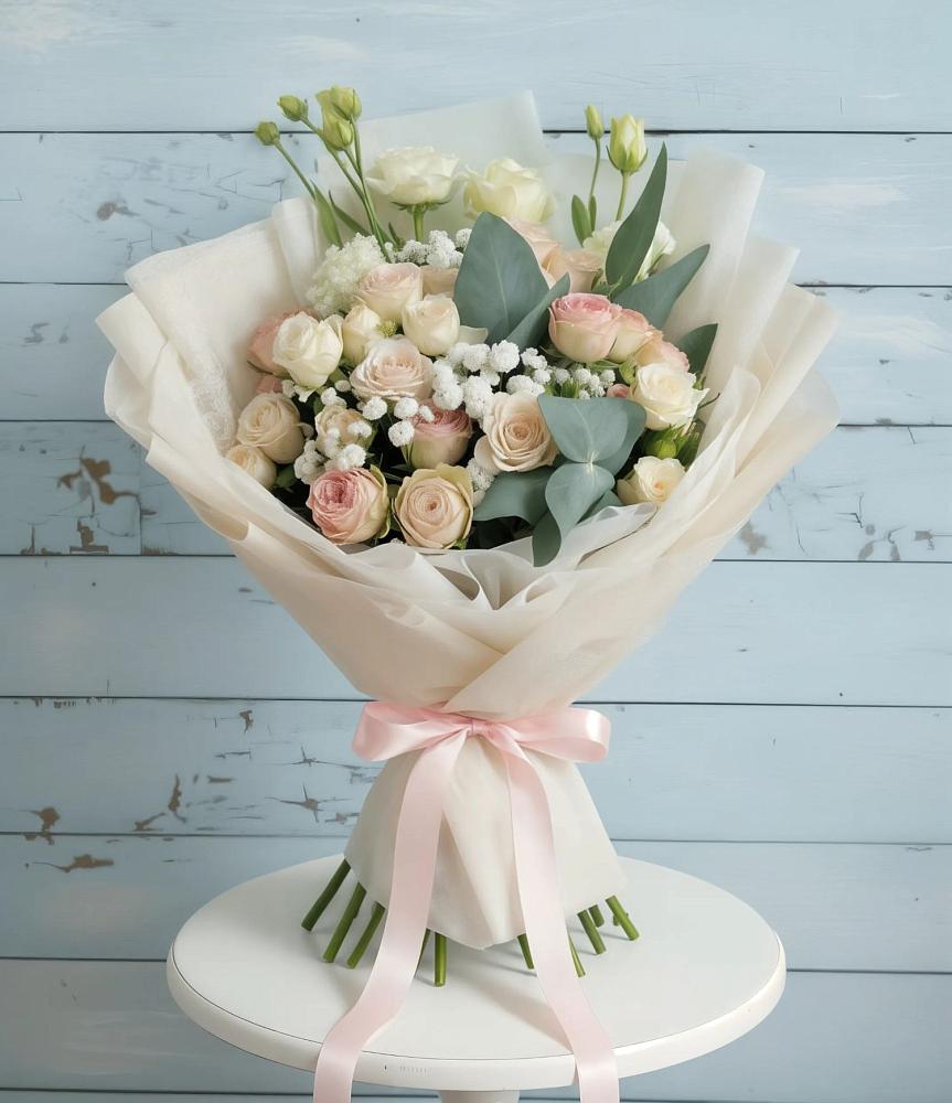 Букет цветов из: Розы и Лизиантусы в Серышево