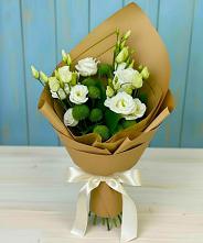 Букет цветов из:  Хризантемы и Лизиантусы в Серышево