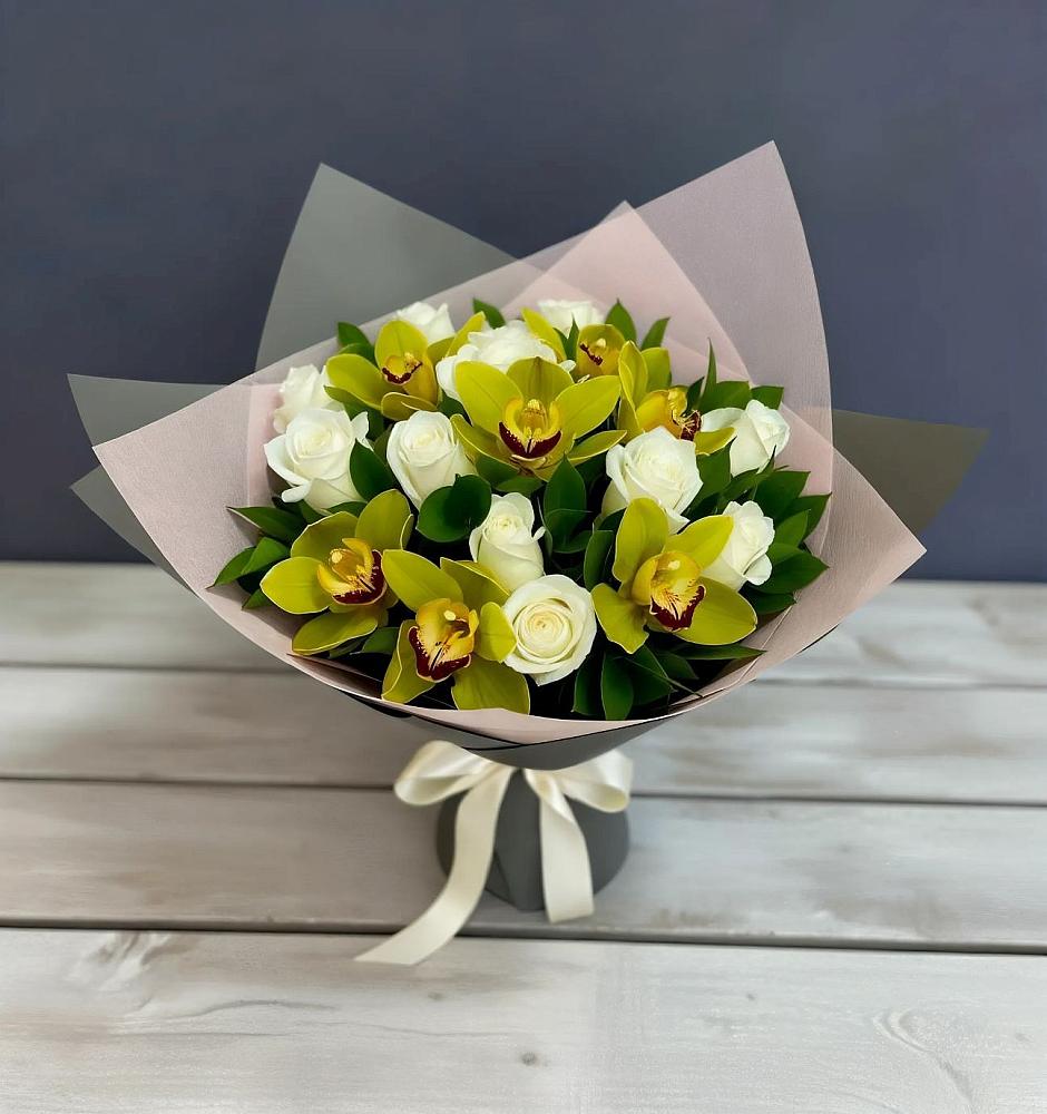 Букет цветов из: Орхидеи и Розы в Серышево