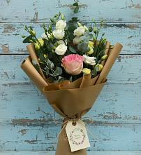 Букет цветов из:  Розы и Лизиантусы в Серышево